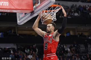 眼神坚定而 眼神坚定而